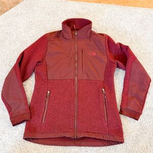 The North Face Women's Denali 2 Jacket medium fleece maroon medium